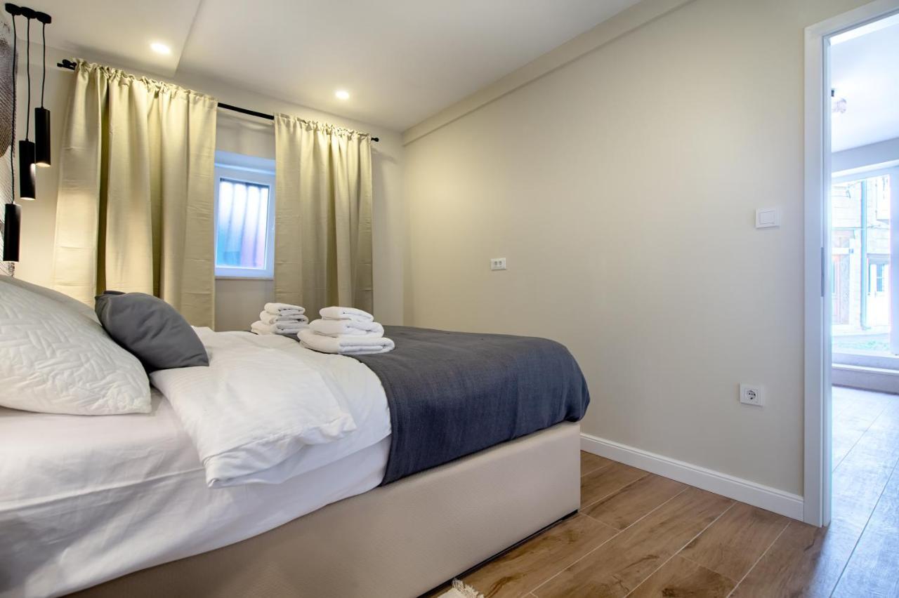 Apartment Kirinkin Βις Εξωτερικό φωτογραφία