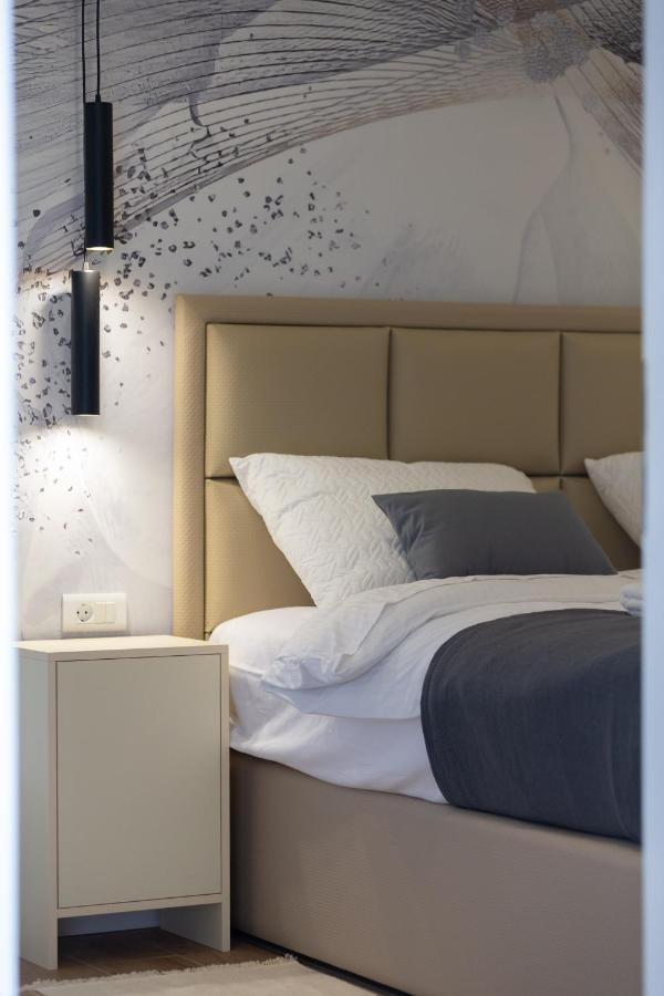 Apartment Kirinkin Βις Εξωτερικό φωτογραφία